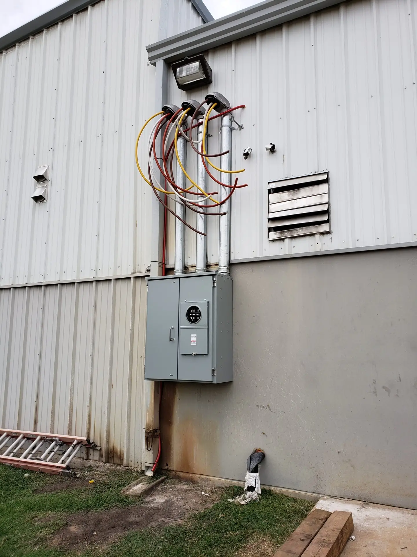 Commercial Electrician